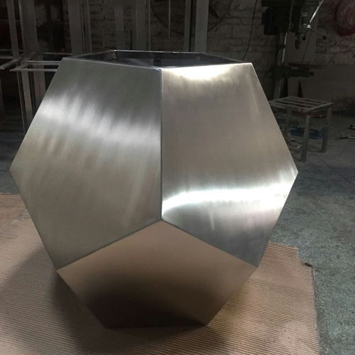 香港定制園林花盆與水暖管道零件的生產(chǎn) 精致工藝與多元應(yīng)用