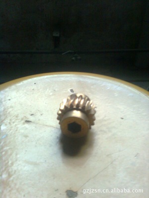 水暖管道零件與機械渦輪變速器 圖片解析與專業應用